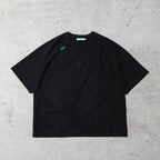 {IIII} 刺繍Tシャツ | The Fourth Boundary